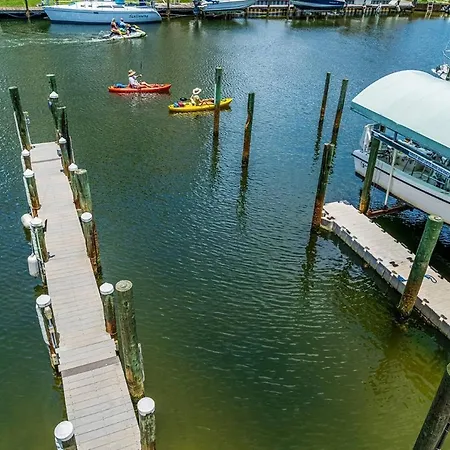 Gulf Shore Drive #4 Harbor Oasis